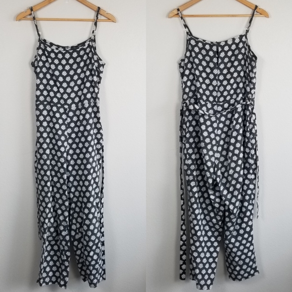 Outerknown Summer Sunday Suit Romper Playsuit in Pitch Black Lantana Size Small - Picture 10 of 12